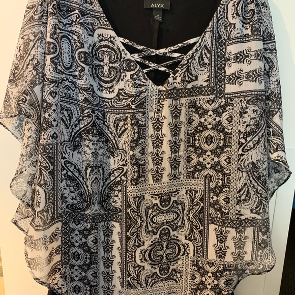 Alyx Tops - BLACK and WHITE 1X TOP.  ALYX. VERY COMFORTABLE